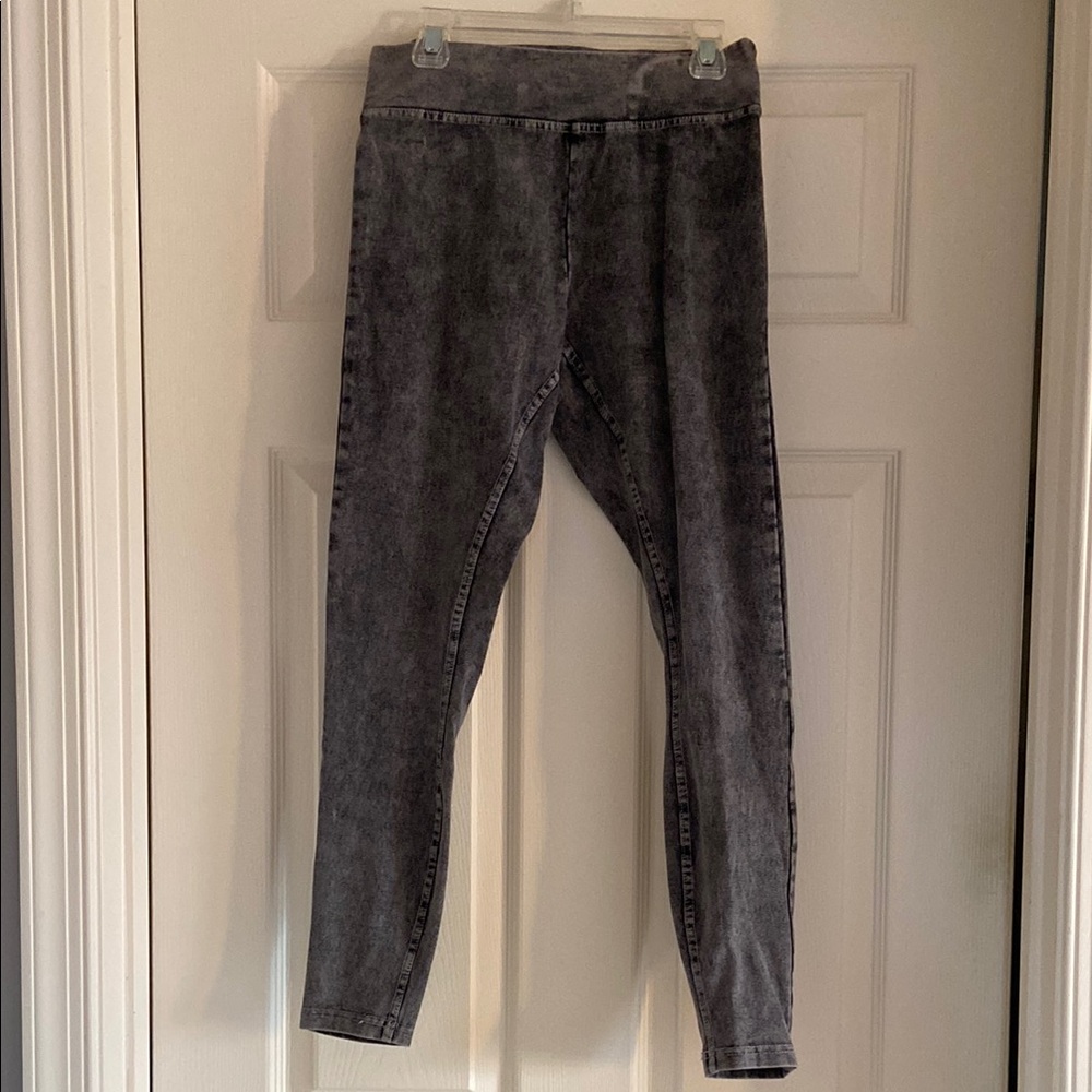 Ivory Ella gray Jeggings with Slim Fit and Full Length